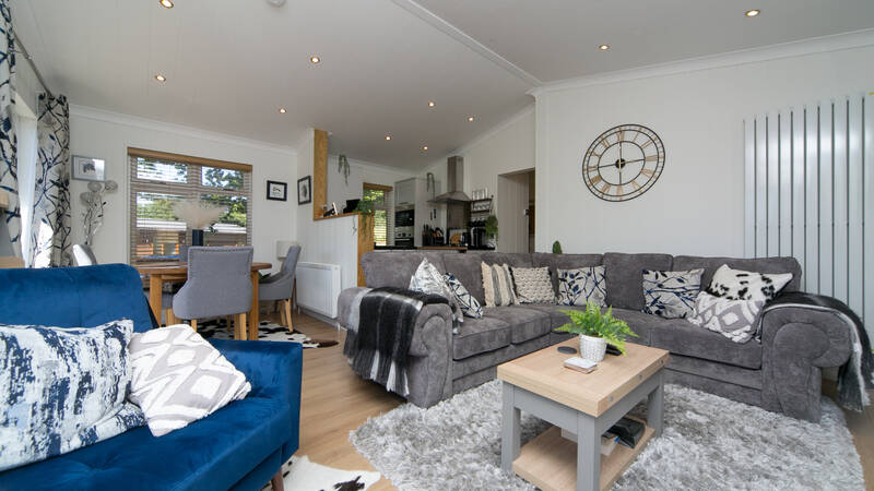 Red Kite 8 Living Area