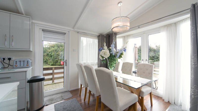 Dining B