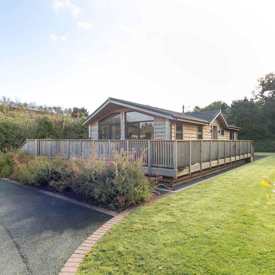 Lissett Alaska Lodge