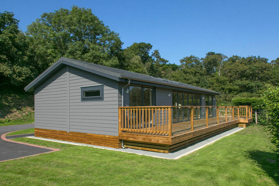 Lodge Plot to Buy