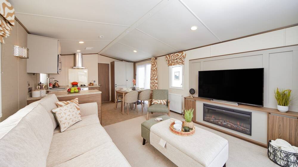 Lounge to dining