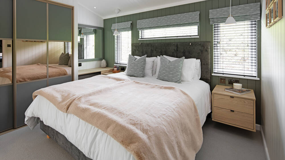 Lissett Homes Mjøsa Rooms Luxury Holiday Lodge Luxury Park Home Bedroom 01 02