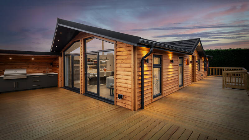 Lissett Homes Mjøsa Rooms Luxury Holiday Lodge Luxury Park Home Exterior Dusk sky