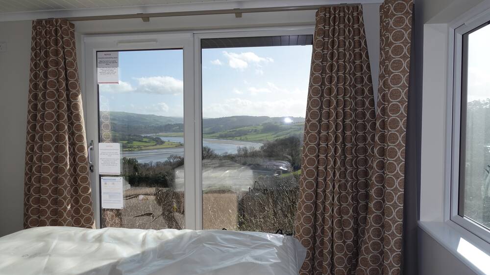 Estuary View 21 Master Bedroom