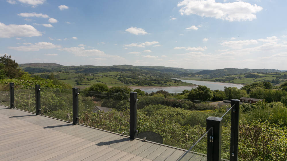2025 Estuary View 21 Decking 2 View