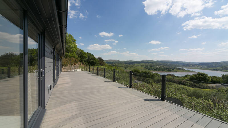 2025 Estuary View 21 Decking