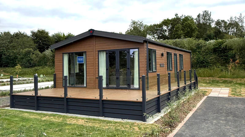 Orme View 10 Front