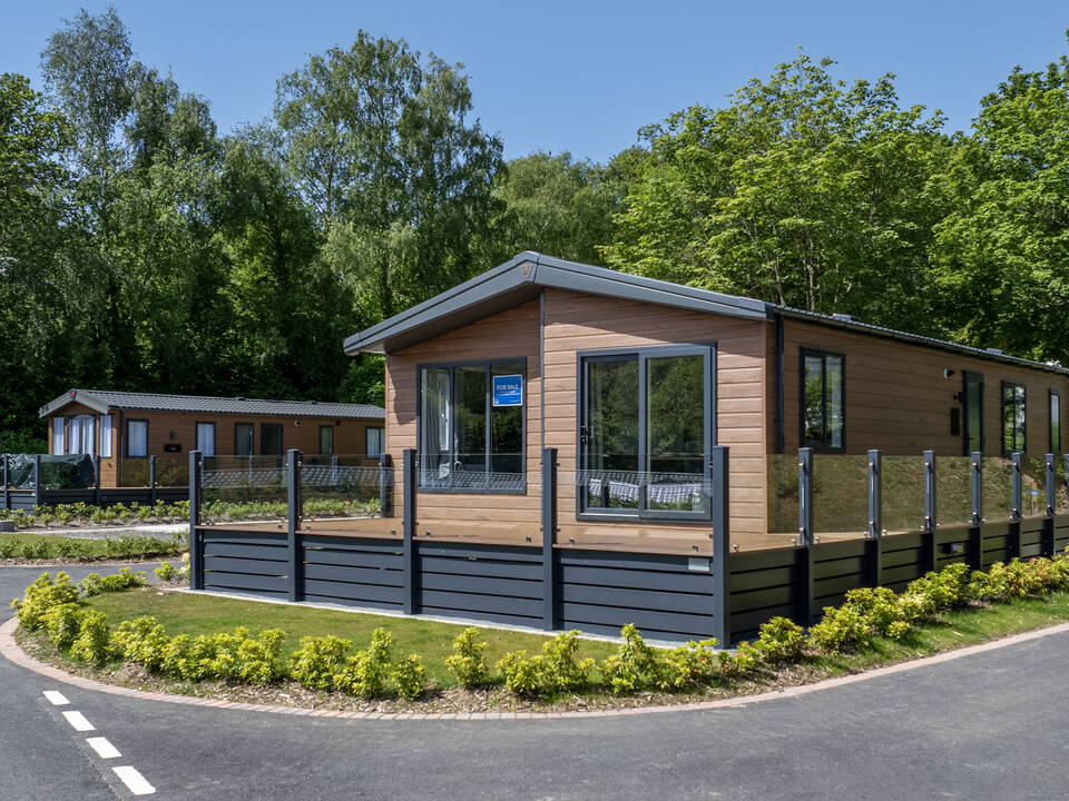 Green Lane 17 Exterior